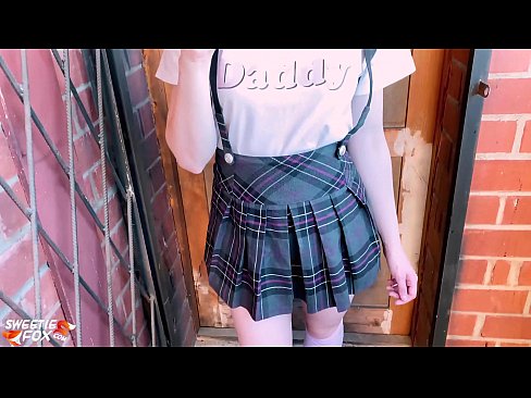 ❤️ ʻO ke kaikamahine kula e ʻū hohonu i kāna dick a hoʻopaʻa ʻia ma mua o nā papa. Russian porn iā mākou haw.risegame.top