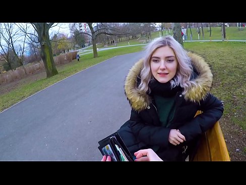 ❤️ Ale i ka ʻume wela a kahi malihini no ke kālā - blowjob ma ka paka na Eva Elfie Russian porn iā mākou haw.risegame.top